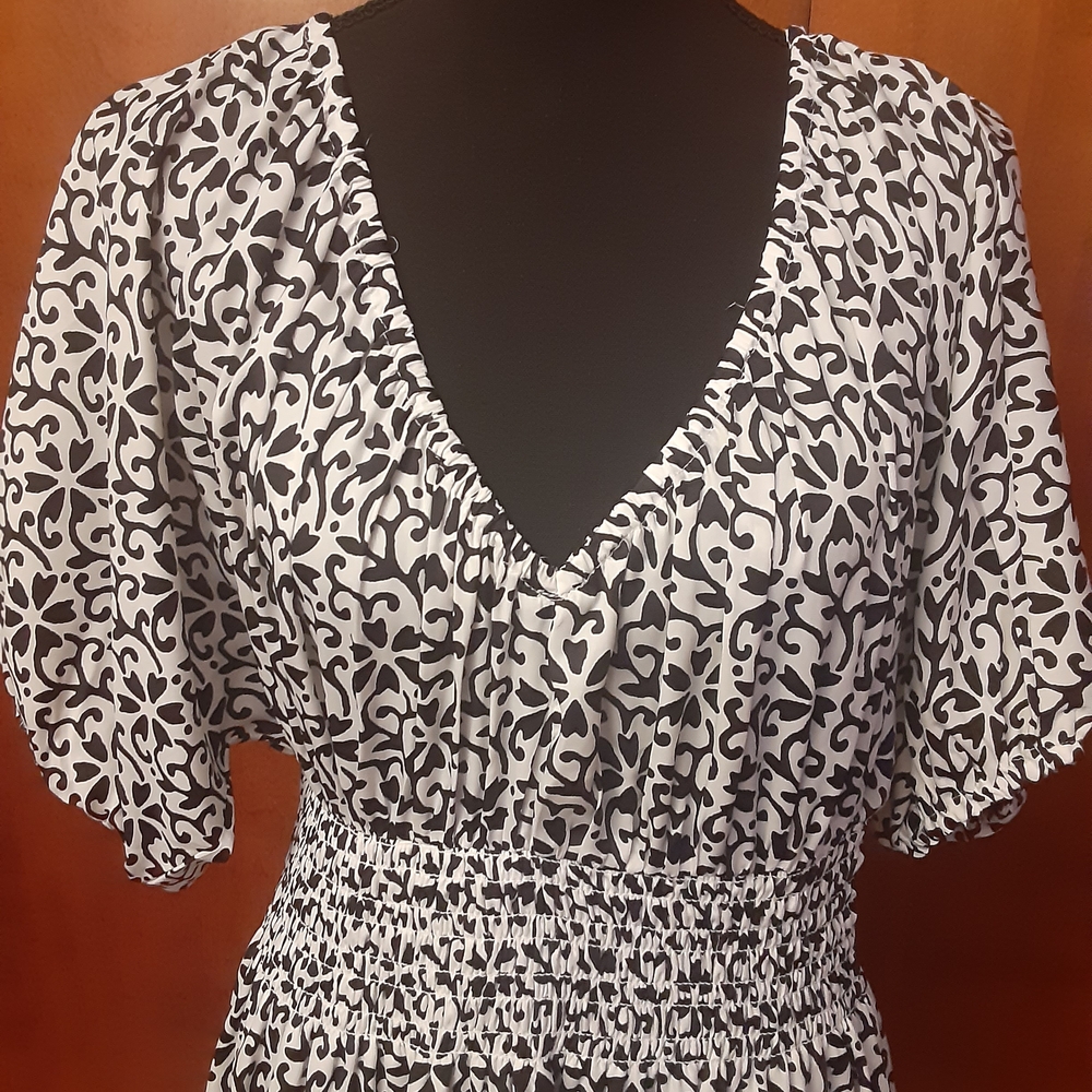 Ann Taylor Black & White Maxidress